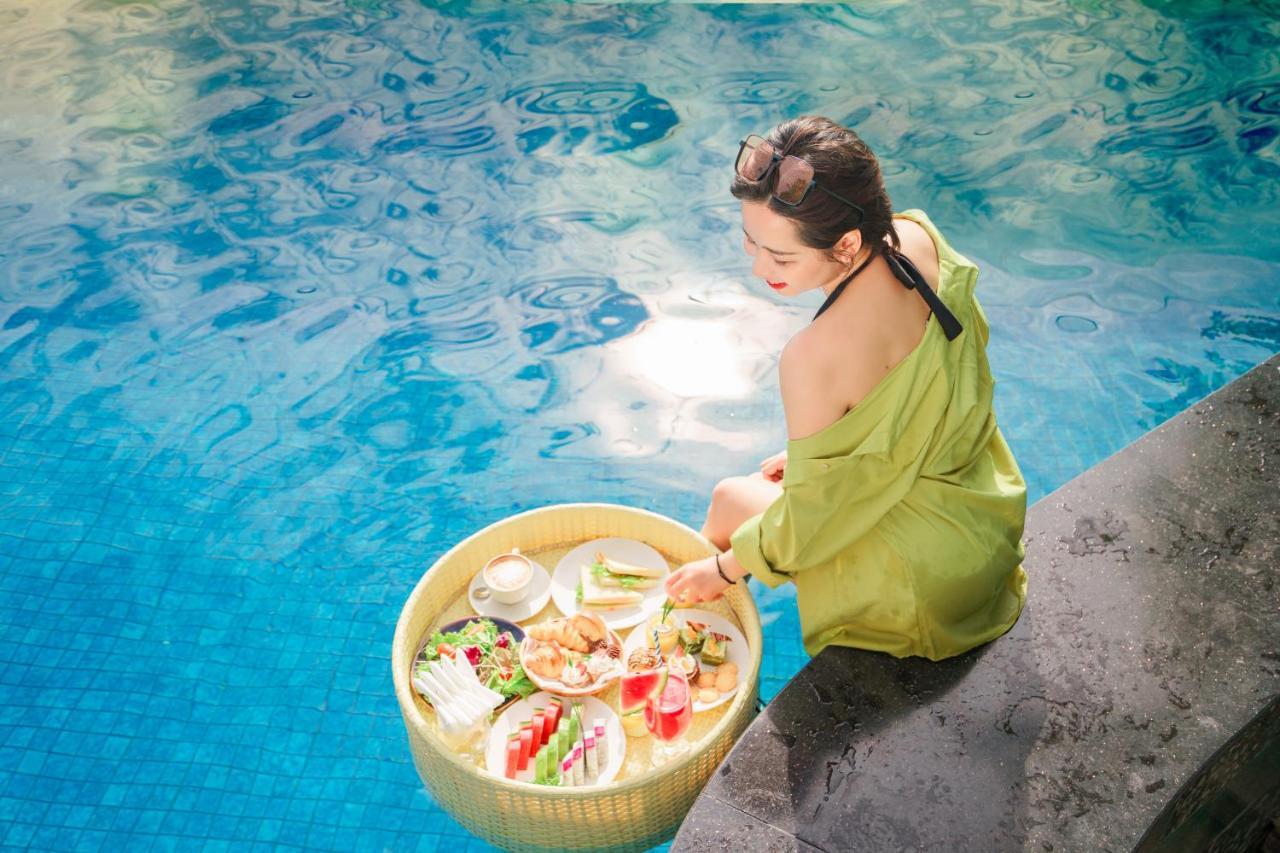 Sala Danang Beach Hotel Exterior photo